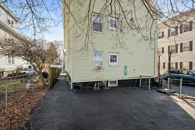 33 Woodford St, Worcester, MA 01604 - Photo 35