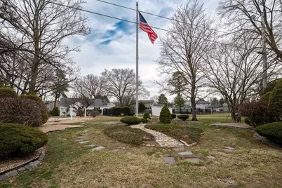 60 Honeysuckle Dr #60, Chicopee, MA 01022 - Photo 19