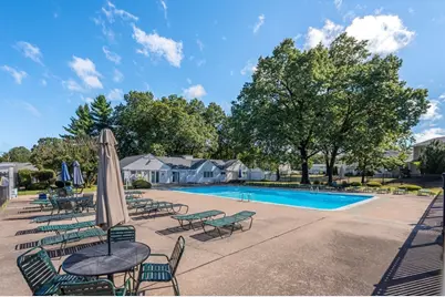 60 Honeysuckle Dr #60, Chicopee, MA 01022 - Photo 17