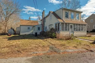 22 Ocean Ave, Hanson, MA 02341 - Photo 3