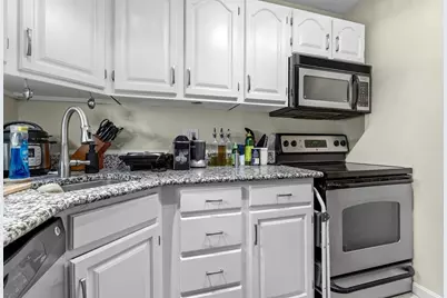 30 E Concord Street #10, Boston, MA 02118 - Photo 11