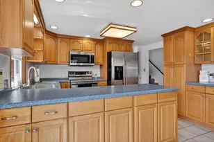95 Grove St, Shrewsbury, MA 01545 - Photo 5