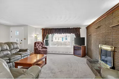 95 Grove St, Shrewsbury, MA 01545 - Photo 9