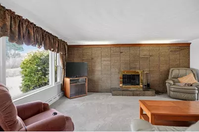 95 Grove St, Shrewsbury, MA 01545 - Photo 11