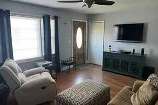 11 Mansfield St, New Bedford, MA 02746 - Photo 3