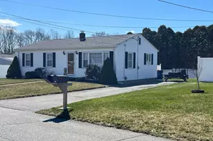 11 Mansfield St, New Bedford, MA 02746 - Photo 5