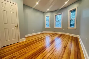 28 Melbourne St, Boston, MA 02124 - Photo 11