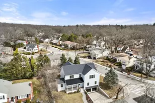 89 Newfield St, Boston, MA 02132 - Photo 23