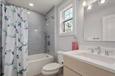 89 Newfield St, Boston, MA 02132 - Photo 15