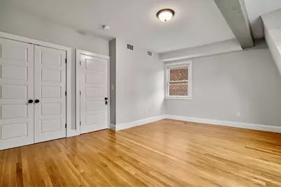 129 Sutherland #House, Boston, MA 02135 - Photo 15