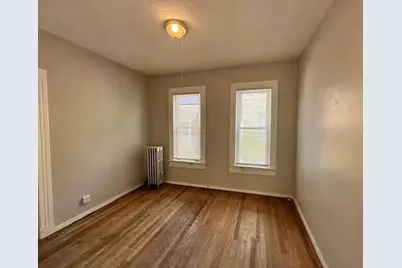 48 Acushnet Ave, Springfield, MA 01105 - Photo 15