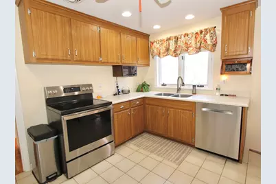 31 Francis Ave, Shrewsbury, MA 01545 - Photo 5