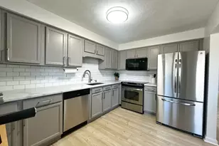 1302 Lewis O Gray Dr, Saugus, MA 01906 - Photo 11