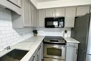 1302 Lewis O Gray Dr, Saugus, MA 01906 - Photo 13