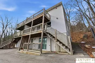 5 Swan Ave, Worcester, MA 01602 - Photo 1