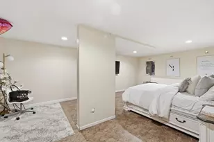 5 Swan Ave, Worcester, MA 01602 - Photo 21