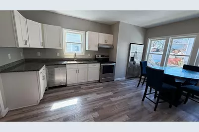 529 Warren, Fall River, MA 02721 - Photo 9