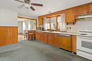 404 Sandwich Rd, Falmouth, MA 02536 - Photo 5