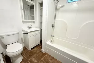 28 Willow St, Cambridge, MA 02141 - Photo 9