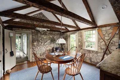 233 Washington St, Hanover, MA 02339 - Photo 11