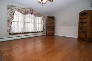 87 Winchester St, Templeton, MA 01468 - Photo 11