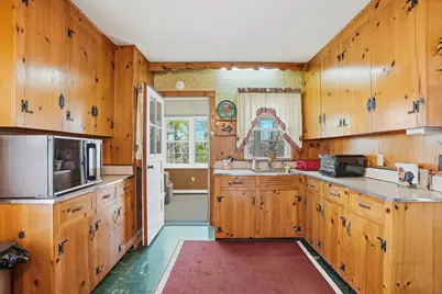 41 Grant St, Milford, MA 01757 - Photo 21