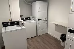 24 Linden St, Medford, MA 02155 - Photo 9