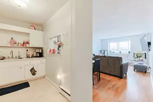 27 Willis St, Framingham, MA 01702 - Photo 9