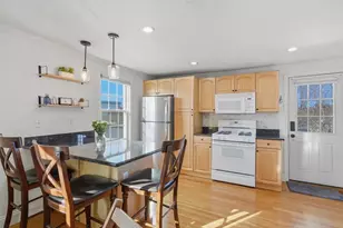 11 Columbia Rd, Wakefield, MA 01880 - Photo 3
