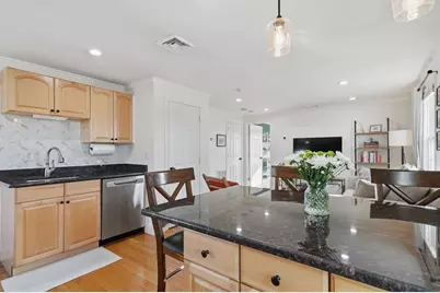 11 Columbia Rd #7, Wakefield, MA 01880 - Photo 7