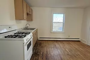 254 Washington St, Haverhill, MA 01830 - Photo 3