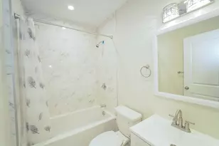 424 Marlborough St, Boston, MA 02116 - Photo 13