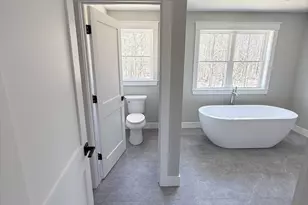 29 Thornton St, Mendon, MA 01756 - Photo 25