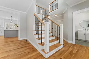 29 Thornton St, Mendon, MA 01756 - Photo 3