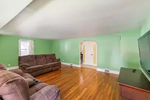 325 E Haverhill St, Lawrence, MA 01841 - Photo 11