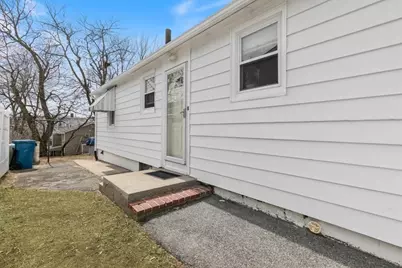 325 E Haverhill St, Lawrence, MA 01841 - Photo 31