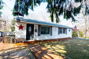 53 Tiverton Pkwy, Worcester, MA 01602 - Photo 1