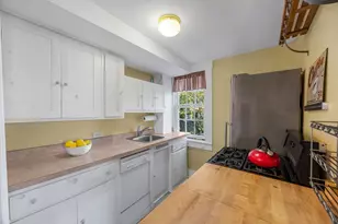 28 Commercial St, Provincetown, MA 02657 - Photo 13