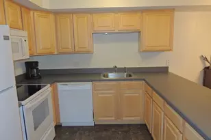 27 Greenleaves Dr, Amherst, MA 01002 - Photo 5