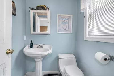 38 Farmland Rd #C, Lowell, MA 01850 - Photo 7