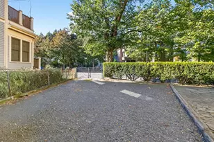 20 Beech St, Cambridge, MA 02140 - Photo 33