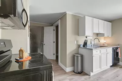 221 East St, Chicopee, MA 01020 - Photo 29