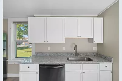 221 East St, Chicopee, MA 01020 - Photo 15