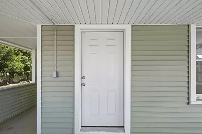 221 East St, Chicopee, MA 01020 - Photo 5