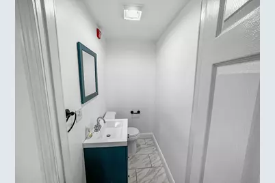 64-66 Broadway #1R, Methuen, MA 01884 - Photo 5