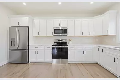 673 Pleasant Street, Leicester, MA 01524 - Photo 13