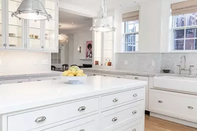 62 Beacon #3, Boston, MA 02108 - Photo 7