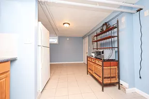 23 Hudson St, Milton, MA 02186 - Photo 7