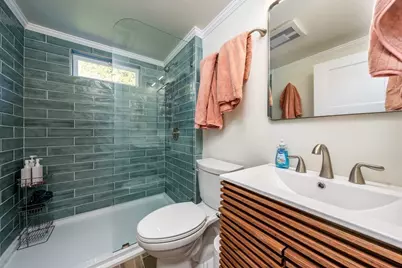 17 Ploughed Neck Rd, Sandwich, MA 02537 - Photo 9