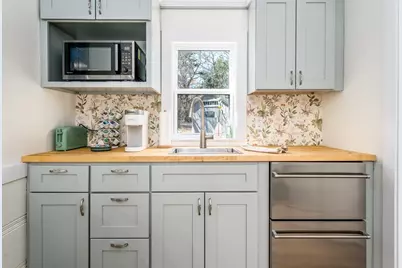 17 Ploughed Neck Rd, Sandwich, MA 02537 - Photo 5